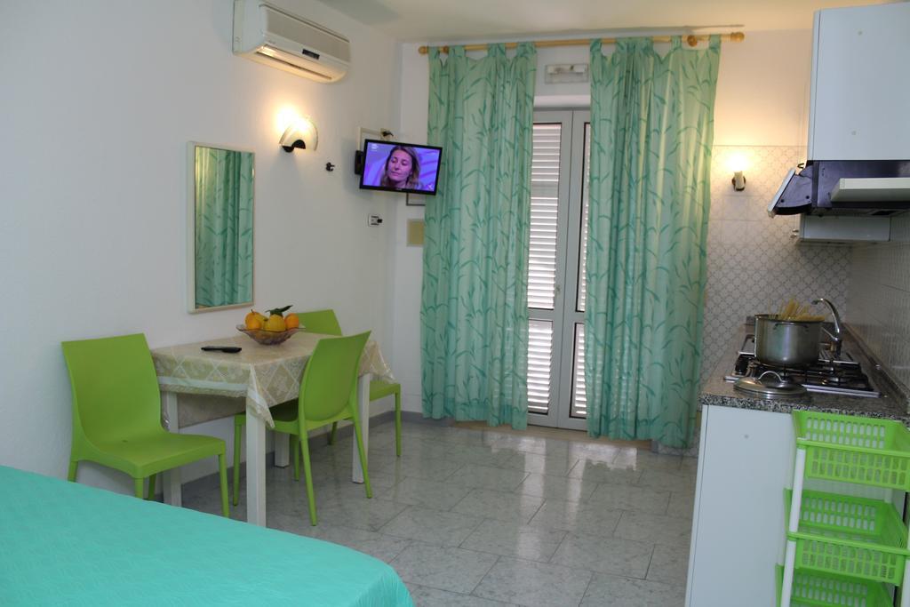 Aparthotel Villa Marinù Forio di Ischia Esterno foto